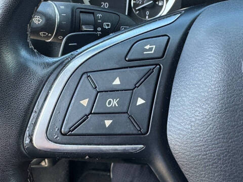 2019 Infiniti QX30 Essential