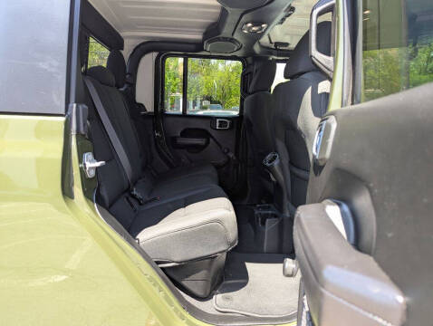 2022 Jeep Gladiator Sport