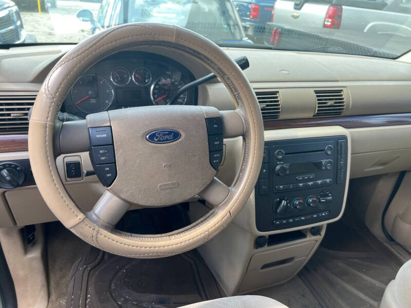 2004 Ford Freestar SEL