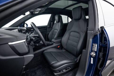 2025 Porsche Macan 4 Electric