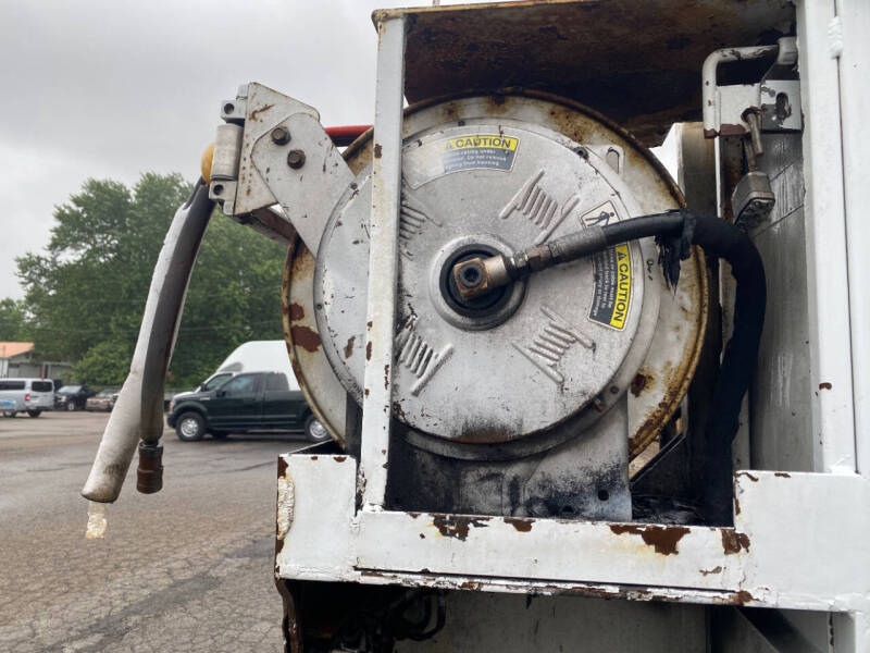 2007 Freightliner M2 106