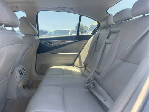 2014 Infiniti Q50 Premium