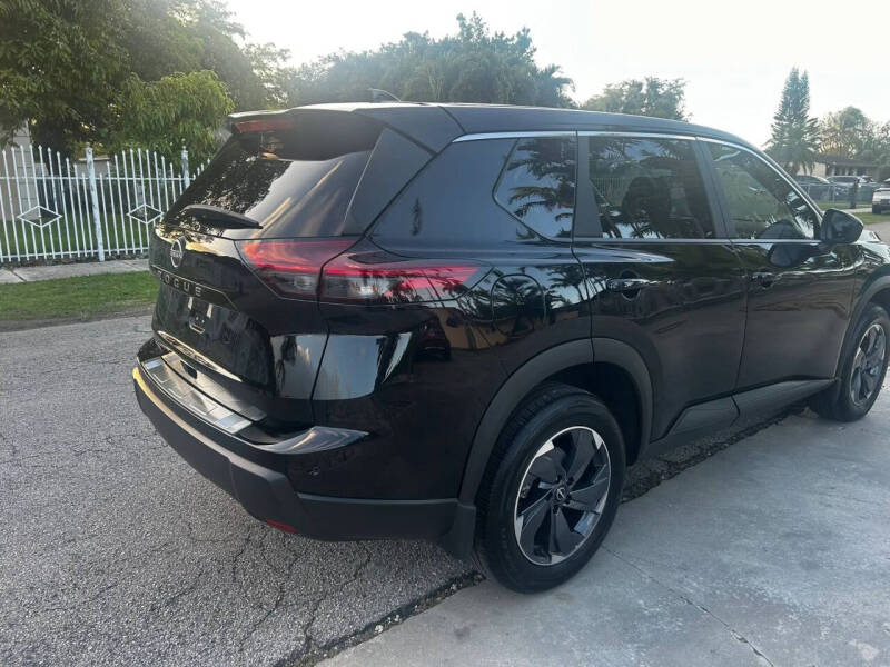 2025 Nissan Rogue SV