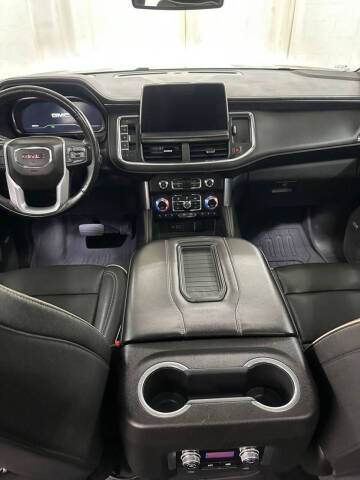 2022 GMC Yukon SLT