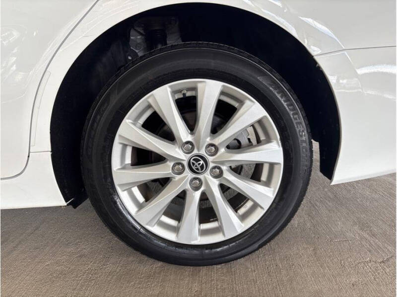 2019 Toyota Camry LE