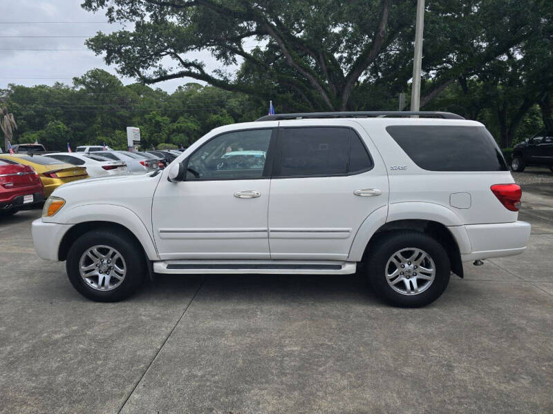 2005 Toyota Sequoia SR5