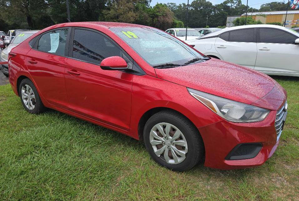 2019 Hyundai Accent SE's photo