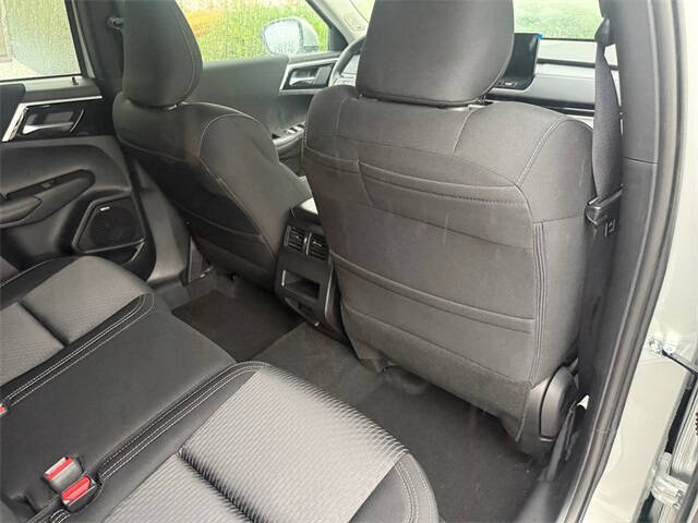 2026 Mitsubishi Outlander ES