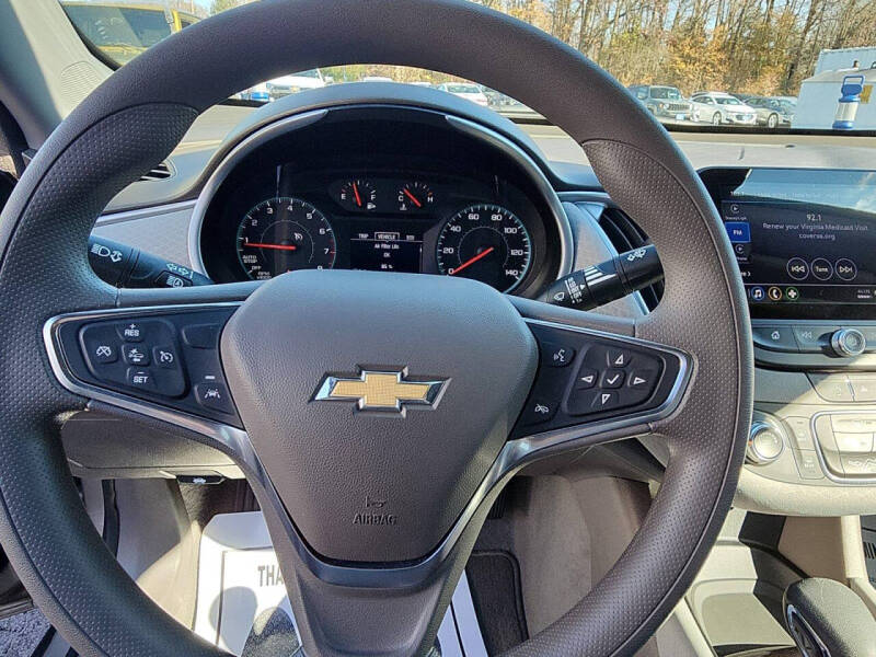 2025 Chevrolet Malibu LS