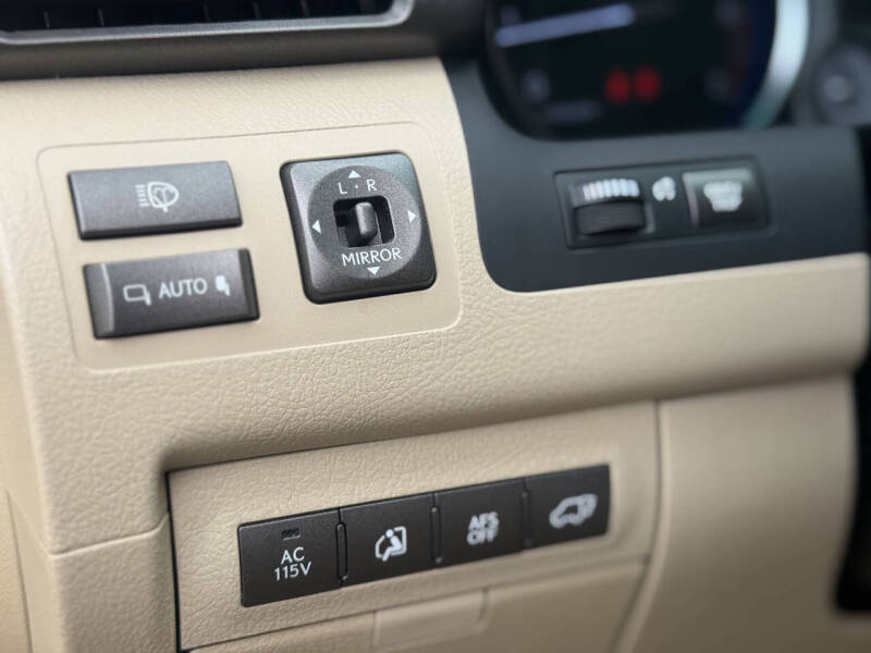 2008 Lexus LX 570 - Photo 23
