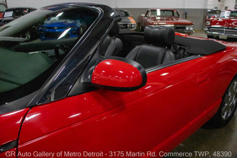 2002 Ford Thunderbird Deluxe