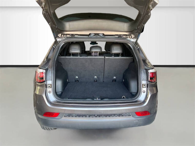 2023 Jeep Compass Latitude Lux