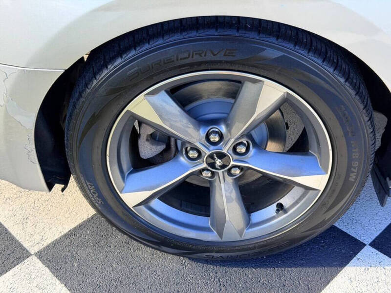 2015 Ford Mustang V6