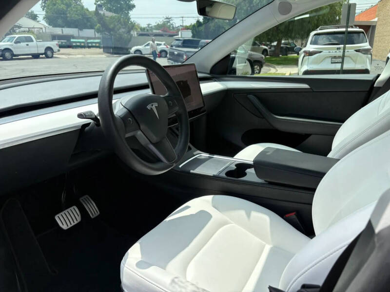 2023 Tesla Model Y Performance