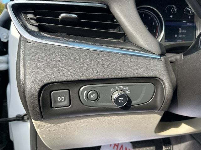 2020 Buick Enclave 32