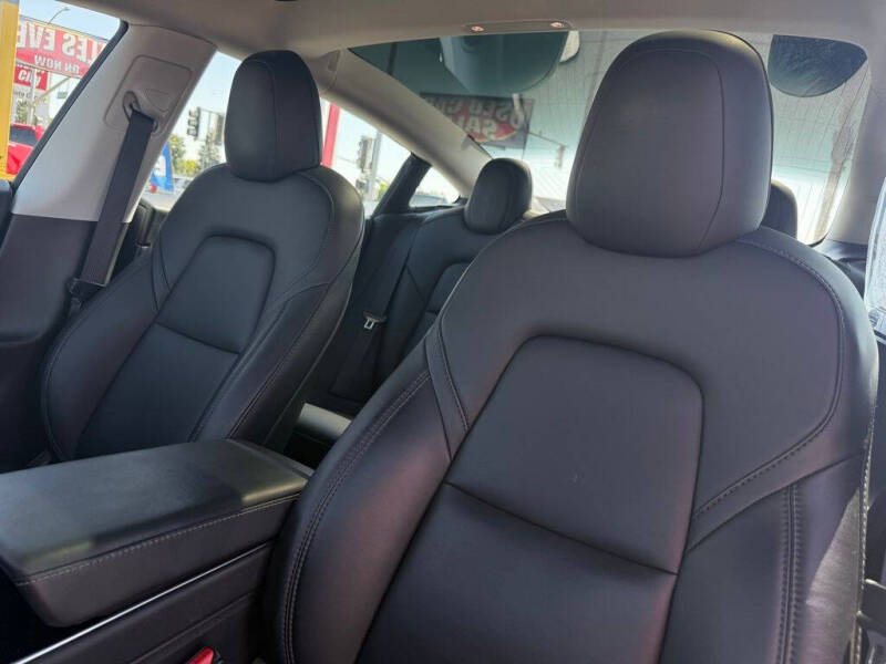 2020 Tesla Model 3 Standard Range Plus