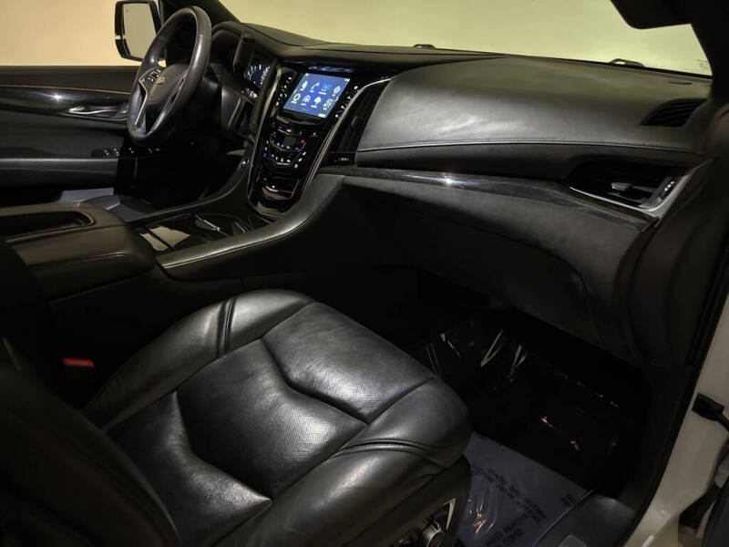 2018 Cadillac Escalade Platinum