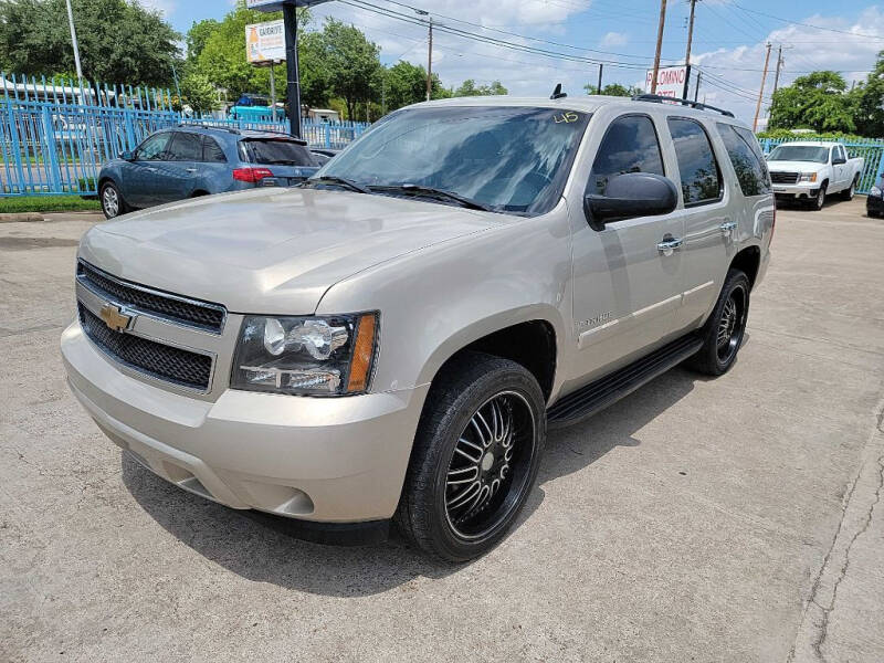 2008 Chevrolet Tahoe for sale at DANNY AUTO SALES in Dallas TX