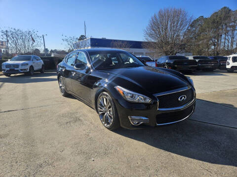 2018 Infiniti Q70