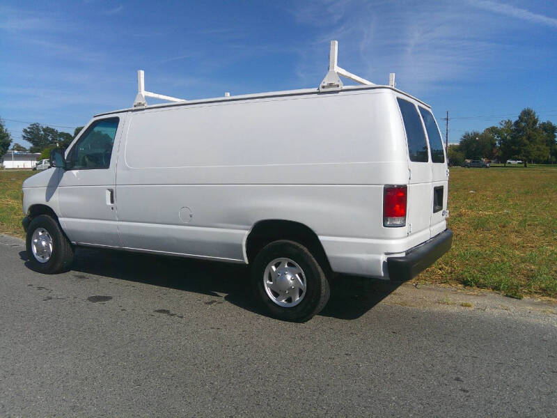2000 Ford E-250