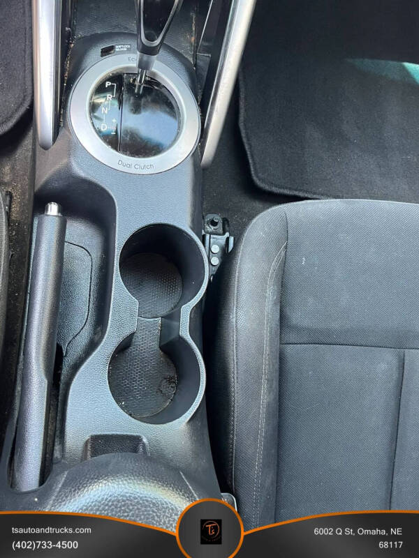 2017 Hyundai Veloster