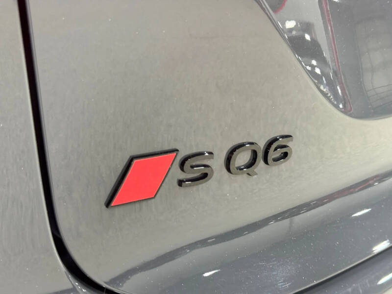 2025 Audi SQ6 e-tron quattro Prestige