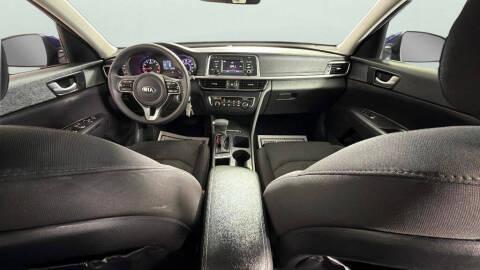 2017 Kia Optima LX