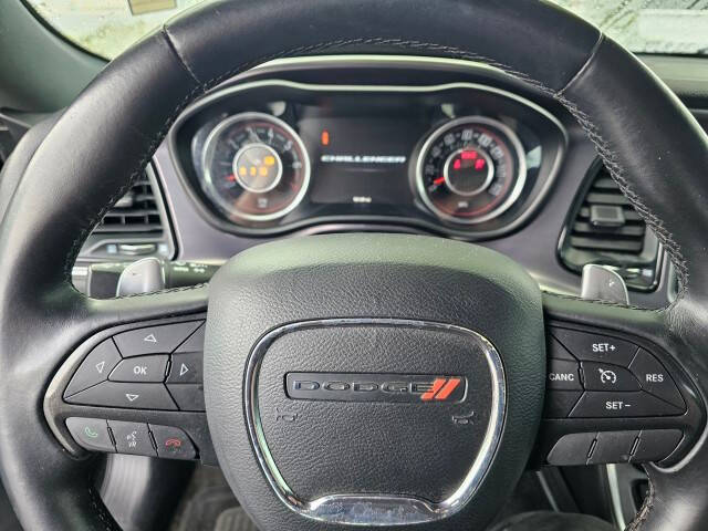 2015 Dodge Challenger SXT