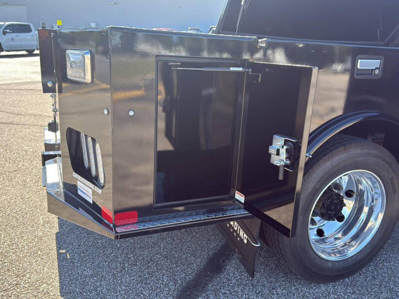 2024 Chevrolet Silverado 5500HD