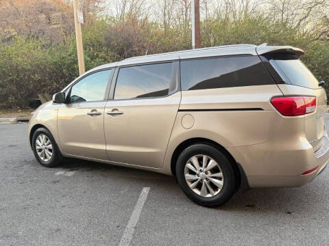 2017 Kia Sedona LX