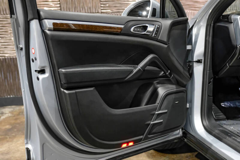 2017 Porsche Cayenne S