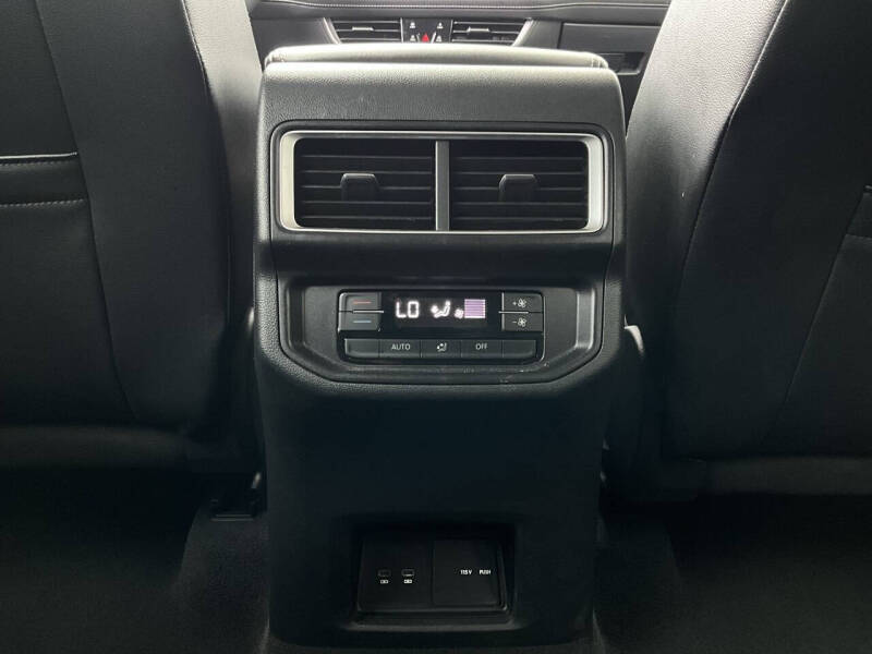 2025 Volkswagen Atlas SE 4Motion