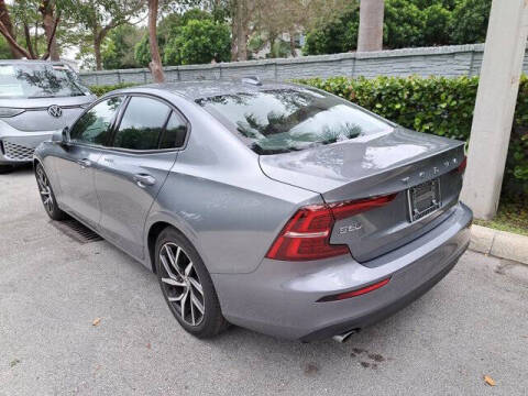 2020 Volvo S60 T5 Momentum