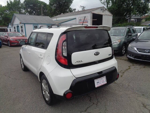 2016 Kia Soul +