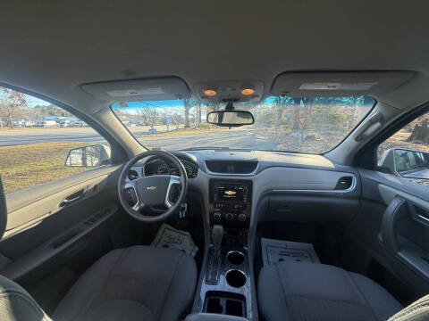 2017 Chevrolet Traverse LT