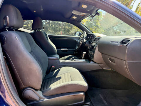 2014 Dodge Challenger SXT