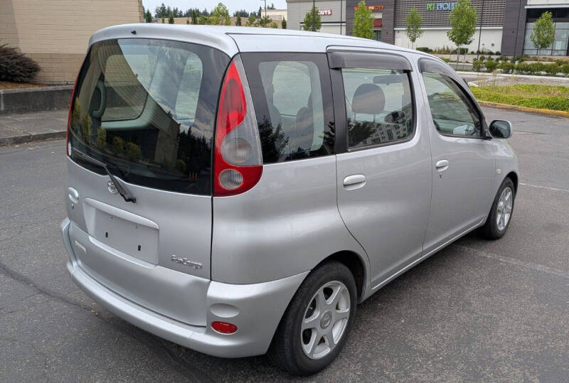 2000 Toyota Funcargo Yaris
