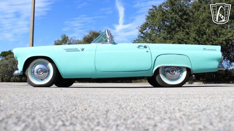 1955 Ford Thunderbird
