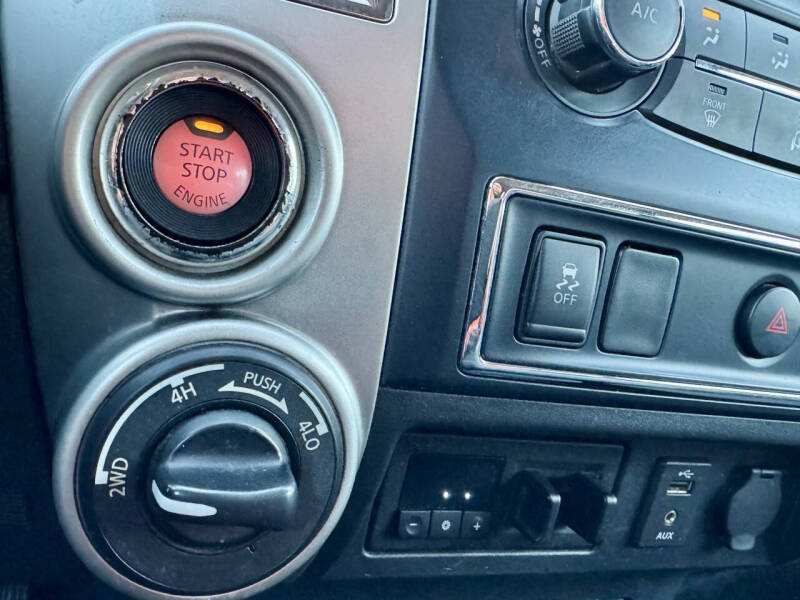 2016 Nissan Titan XD SV