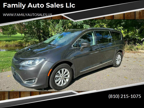 2018 Chrysler Pacifica for sale at Family Auto Sales llc in Fenton MI