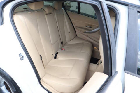 2012 BMW 3 Series 328i