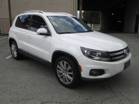 2012 Volkswagen Tiguan for sale at Auto Source in Banning CA