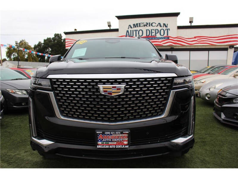 2023 Cadillac Escalade ESV Luxury