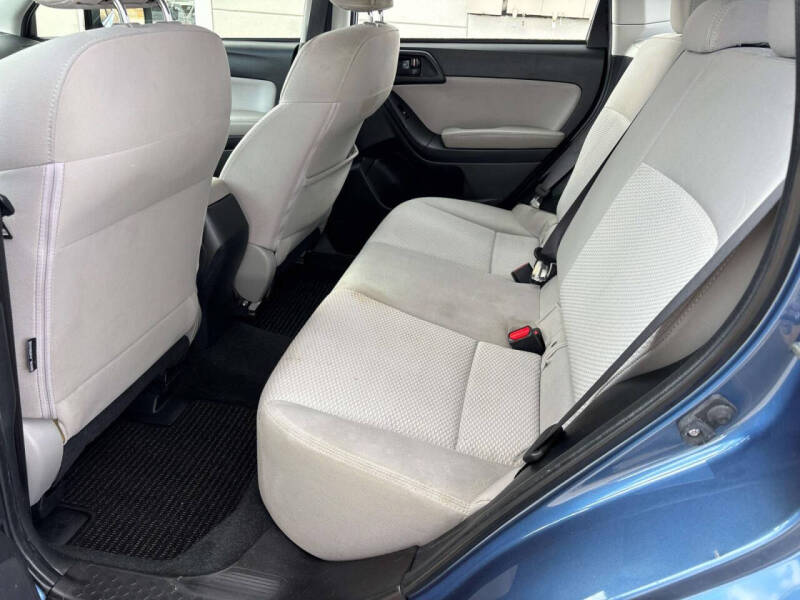 2016 Subaru Forester 2.5i