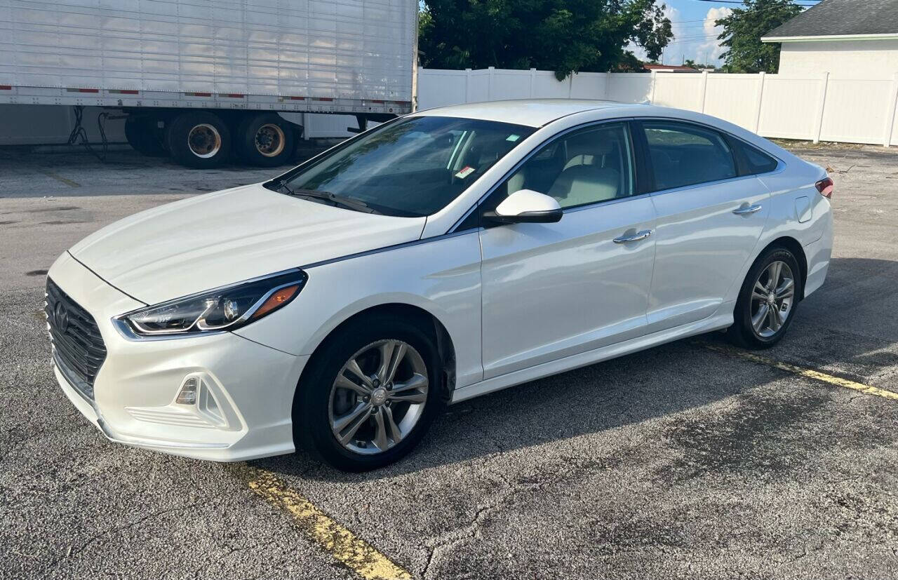 2018 Hyundai Sonata  - $16,800