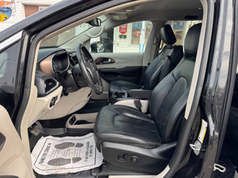 2019 Chrysler Pacifica Touring L