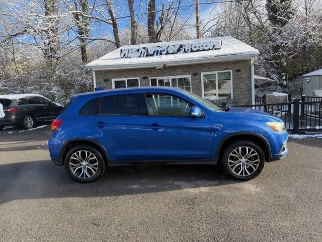 2019 Mitsubishi Outlander Sport ES's photo