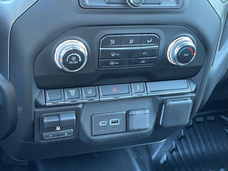 2026 GMC Sierra 3500HD CC Pro