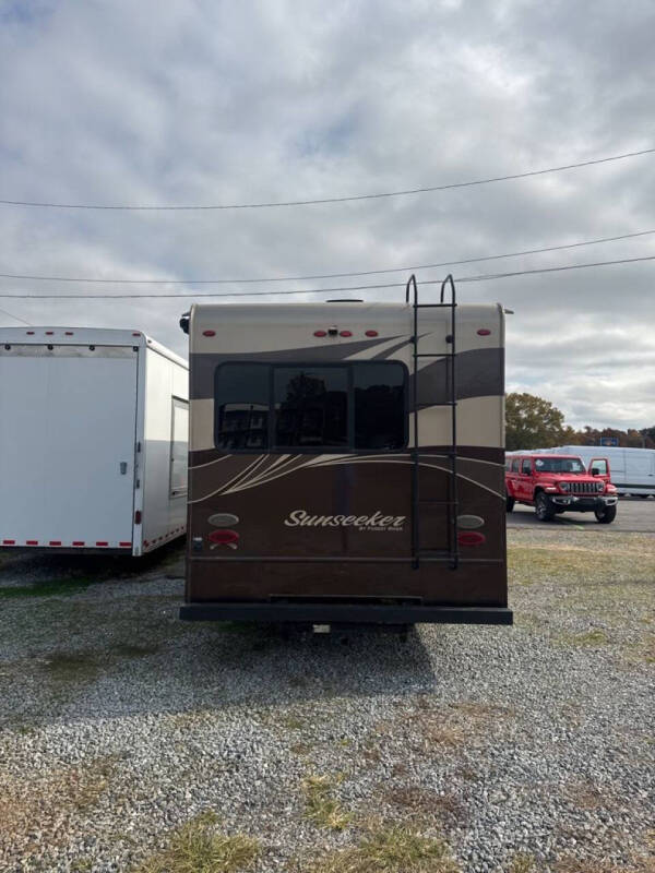 2017 Ford E-Series E-450 SD
