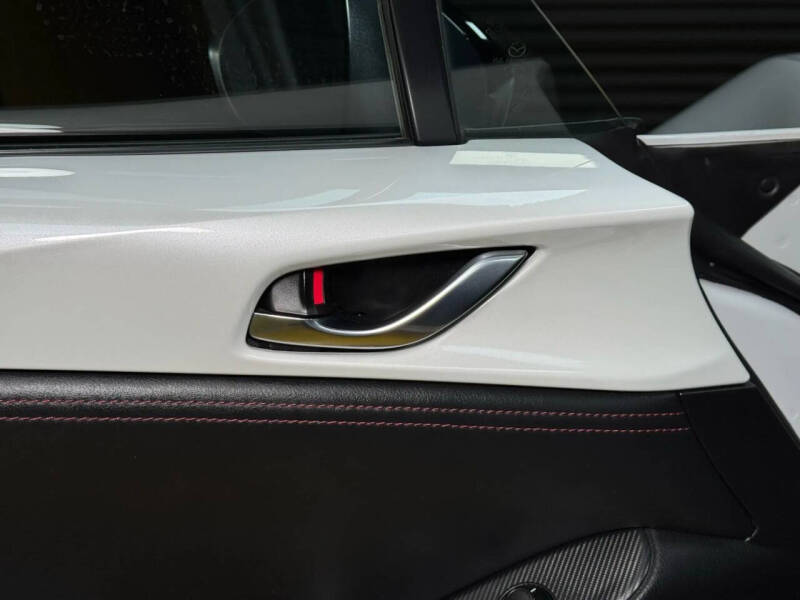 2016 Mazda MX-5 Miata Club